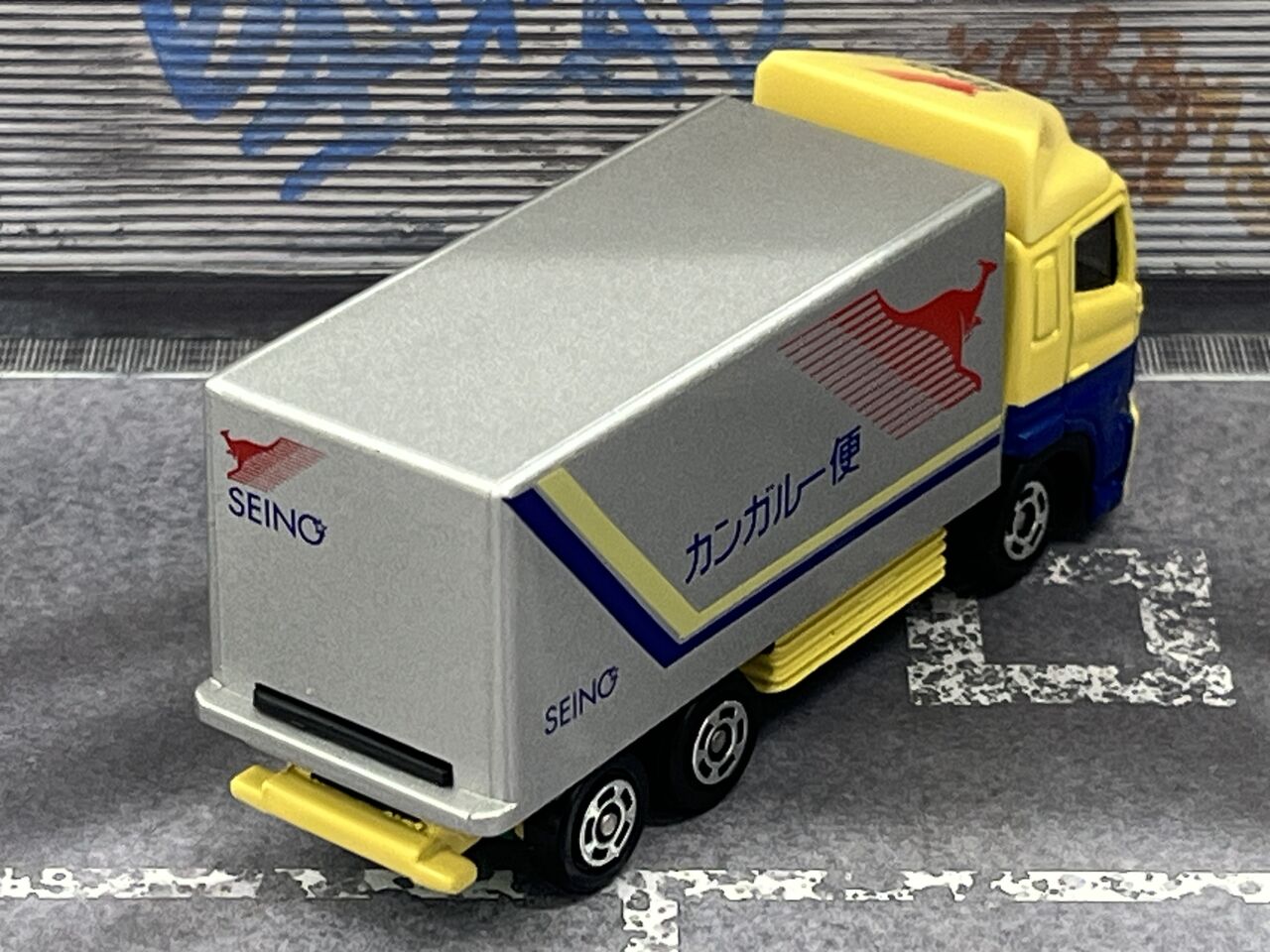 SEINO カンガルー便 トレーラー ミニカー　周年記念非売品　西濃 SEINO 西濃運輸 カンガルー トレーラー ミニカー 1/64スケール