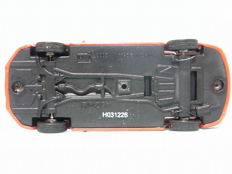 多様なミニカーコレクション トヨタ ランドクルーザー 70 ZX 4DOOR 1994 ホワイト (ミニカー