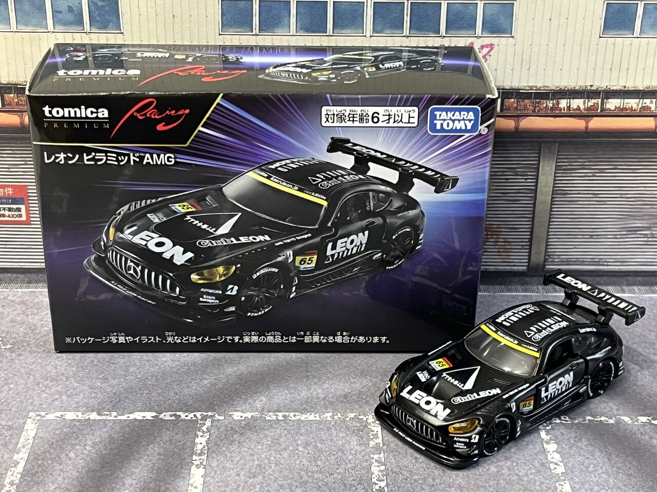 トミカ トミカプレミアムレーシング★レオンピラミッド トミカプレミアムRacing レオン ピラミッド AMG｜トミカ