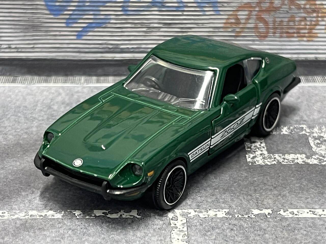 ブリティッシュグリーンの260Z : [限] 期間限定ですっ！！-3inchダイ