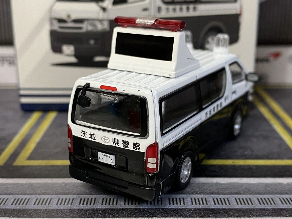 EraCAR 1/64 65 TOYOTA HIACE JAPAN Police Van トヨタ