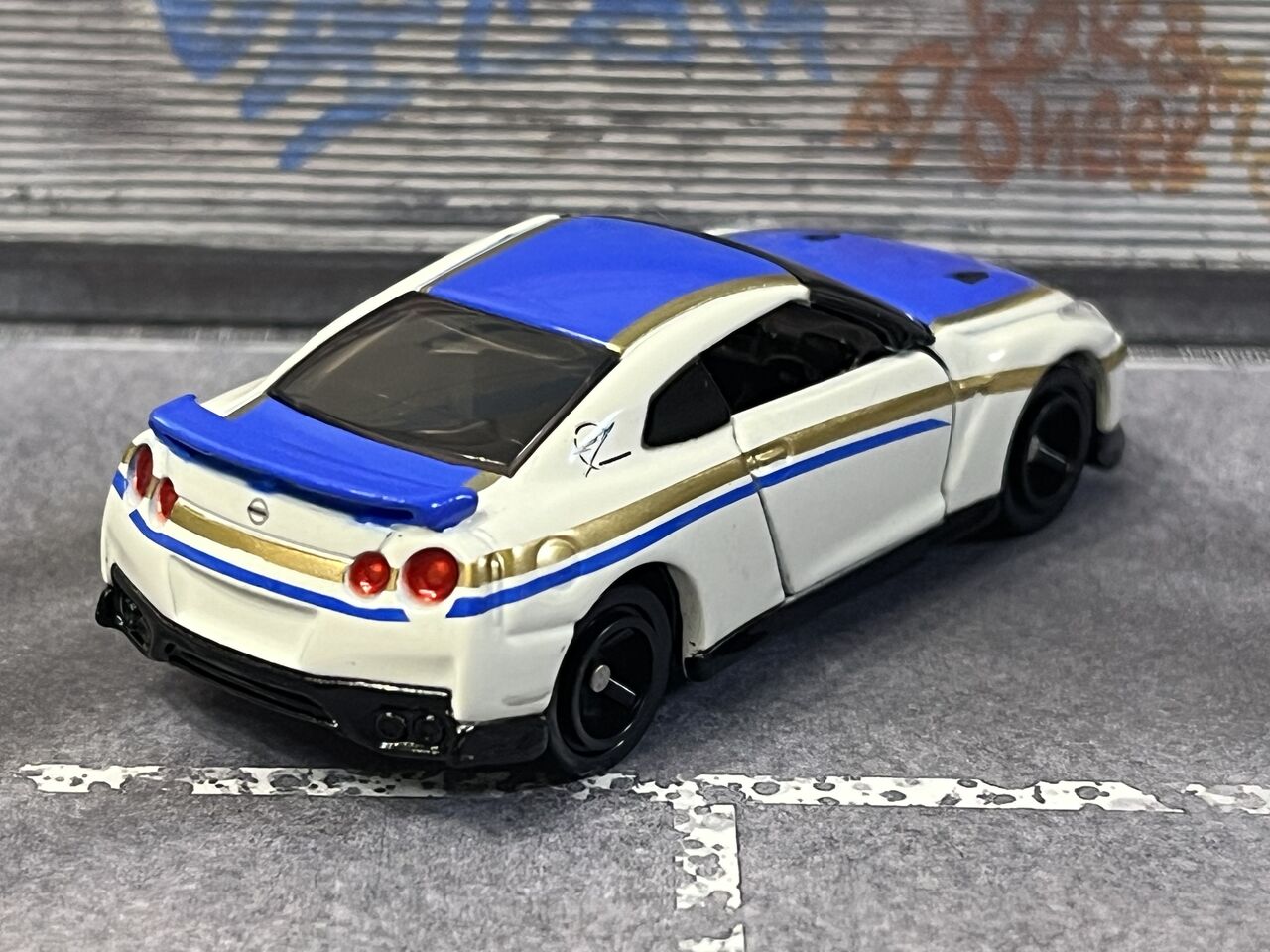 シンカリオンCW トミカ 日産 NISSAN GT-R(E7 かがやき)・・・第