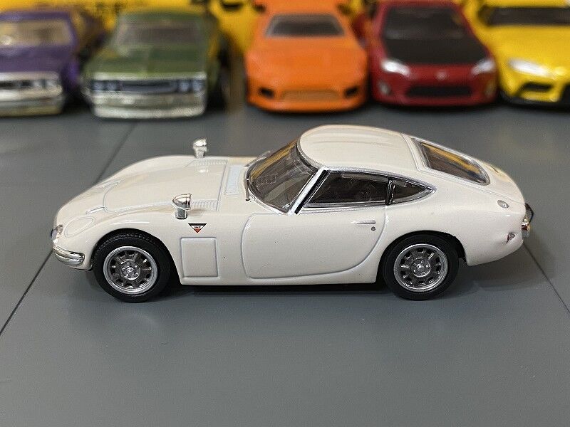 １０個セット ディアゴスティーニ 日本の名車コレクション　トヨタ　2000GT Amazon.co.jp: デアゴスティーニ 1/10スケール トヨタ 2000GT 約