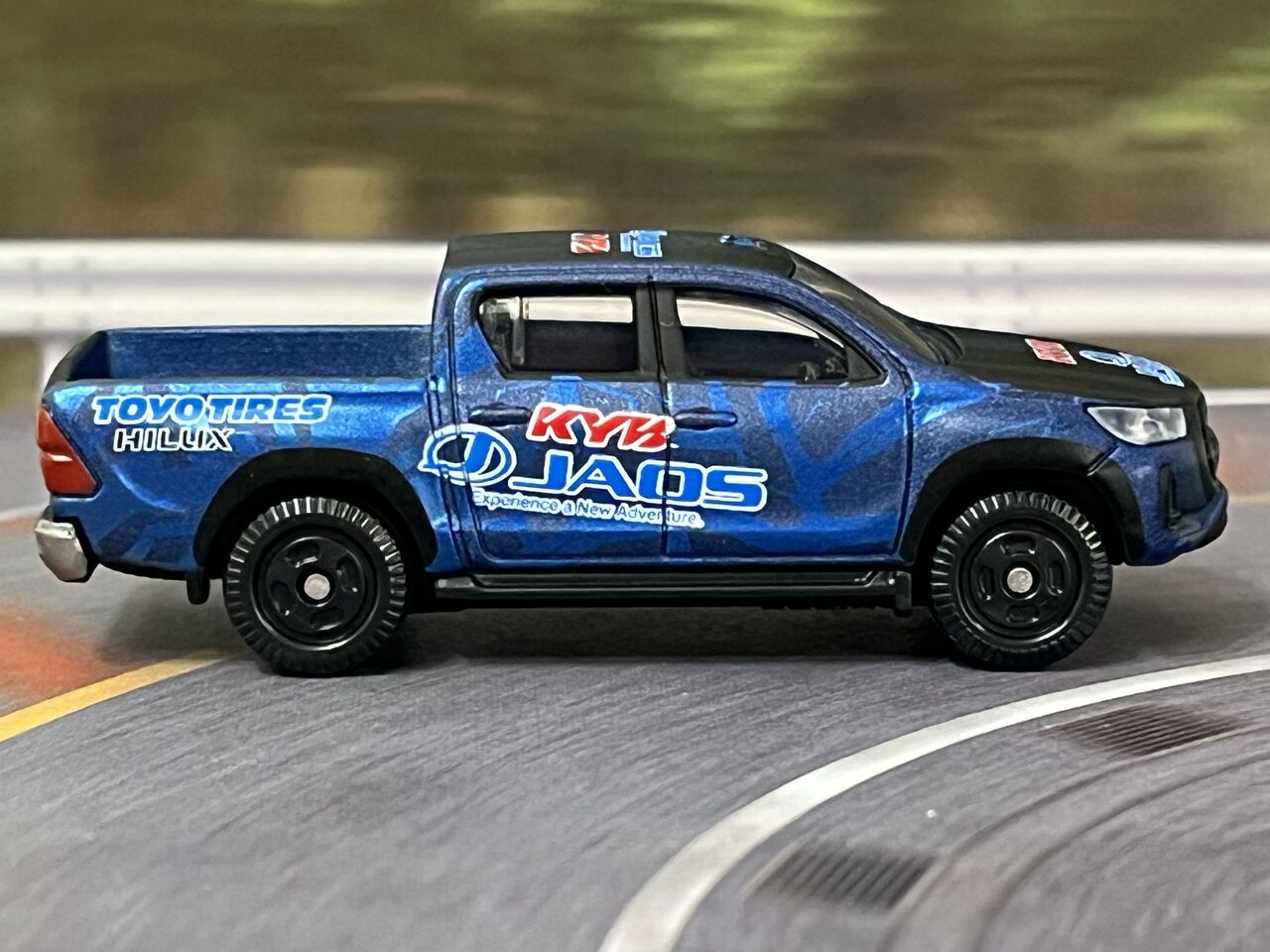 トミカ　JAOS特注　 TEAM JAOS HILUX 36台 TOMICA] Team JAOS HILUX 2020 Ver. トミカ - YouTube