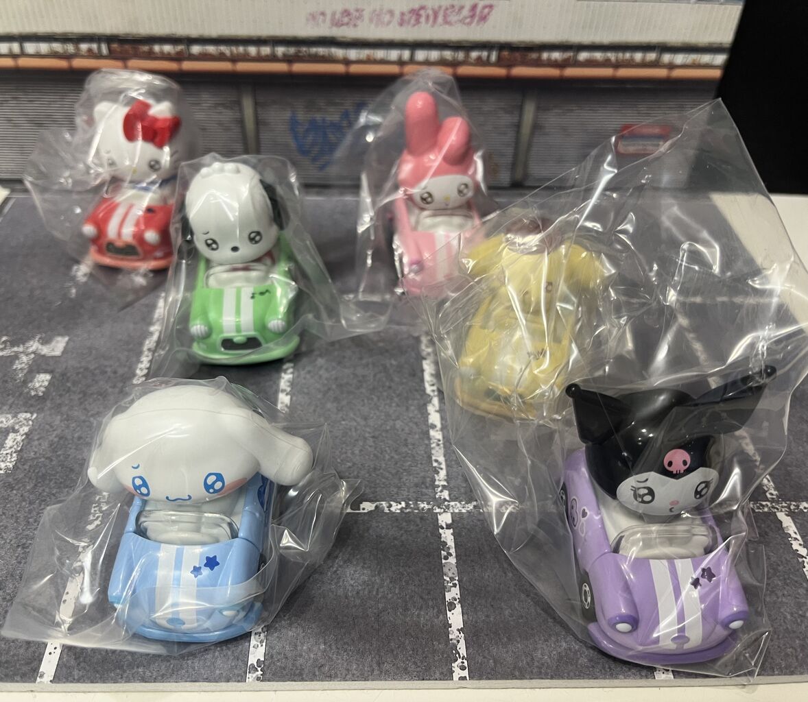 トミカ TUNES SANRIO CHARACTERS Vol.1 シークレット トミカ TUNES SANRIO CHARACTERS Vol.1 シークレット - メルカリ