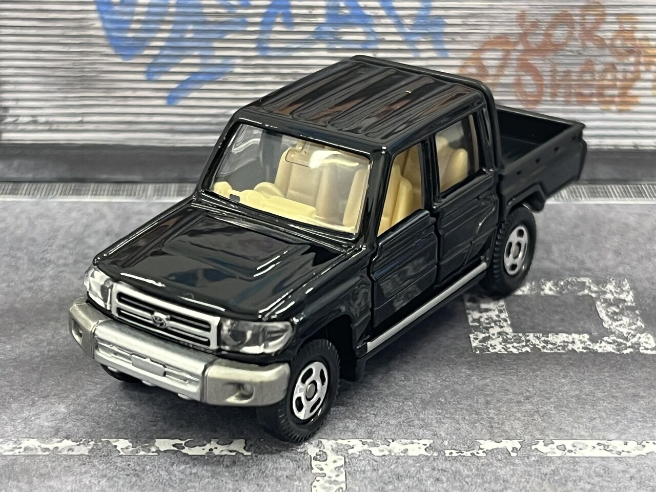 トミカ 標識セット 第14弾 ①トヨタ ランドクルーザー・・・第