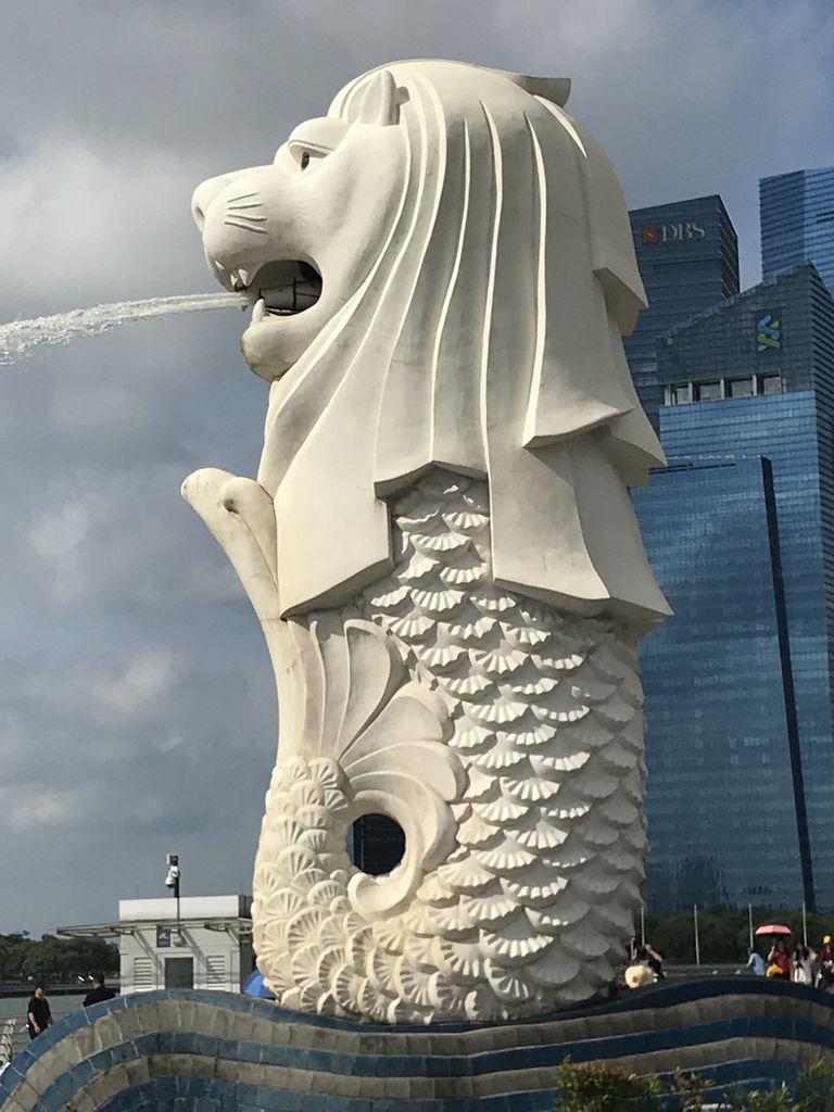 シンガポール マーライオン アイス やまちゃん 富の噴水 ガーデンズバイザベイ マリーナベイサンズ 料理の鉄人 空中遊歩道 幸せを生む住まい ひでさんブログ
