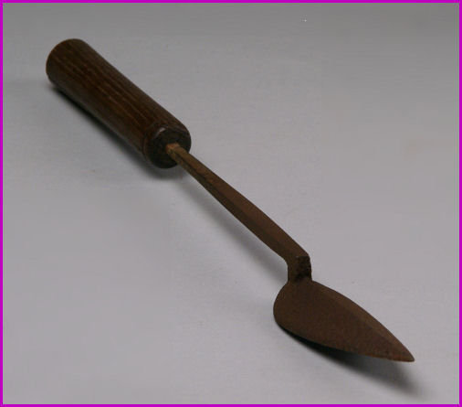 金属火道具 鏝火熨斗(3) : 火道具と炭火文化