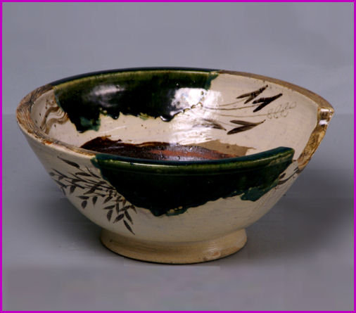美濃窯 安土 桃山 香合 茶道具 古田織部 緑釉薬 鉄絵 美濃焼 工芸品