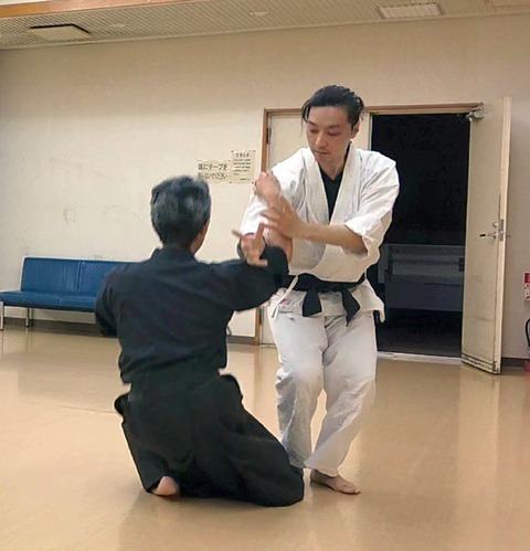 jujutsu_chudantukikatakiriotoshi