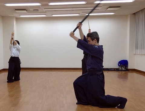 kenjutsu_suburi_kihon0.5