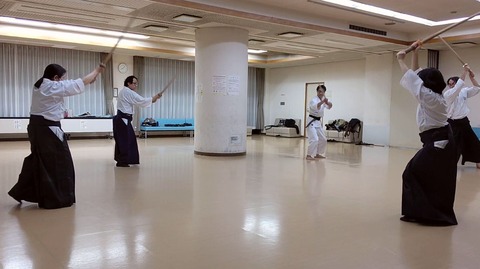 kenjutsu_suburi_kesa