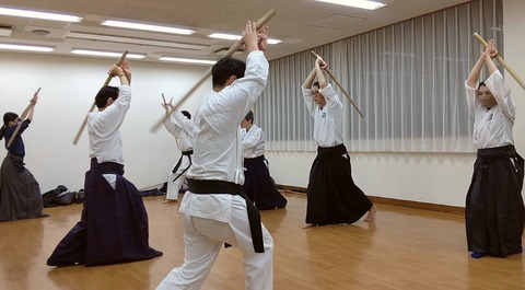 kenjutsu_suburi_kaiken3