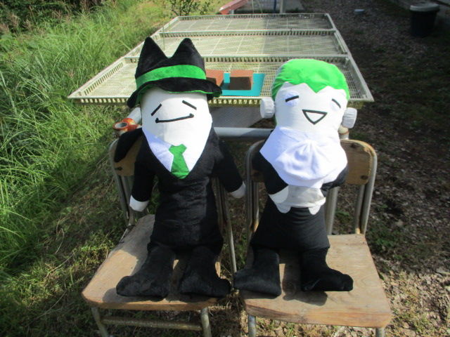 ちーむ2bro 新 おついちさん ぬいぐるみクッション ヒゲタス衣装 ちーむ2bro 新 おついちさん ぬいぐるみクッション ヒゲタス衣装