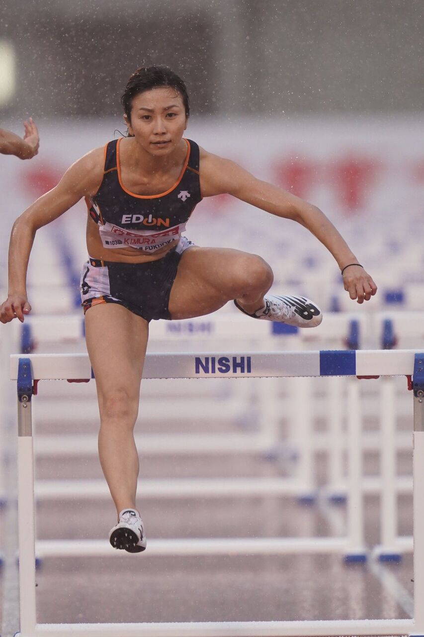 ハードル飛び越え系陸上女子たち！ : ハイレグ部！