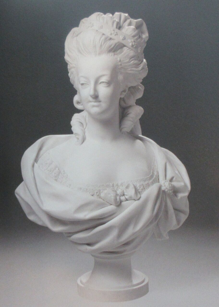 マリー・アントワネット 胸像 ルーヴル美術館 1782年 ポワゾ