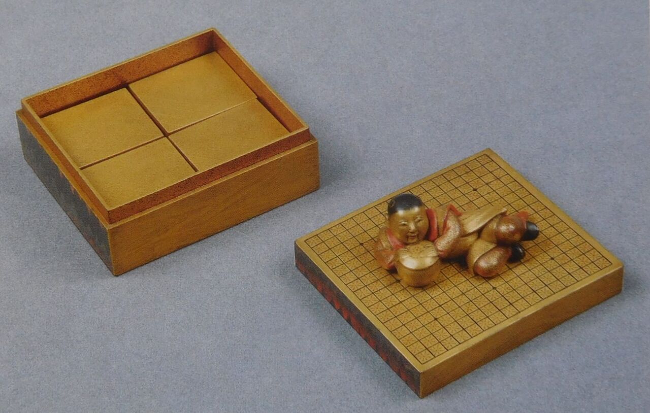 碁盤唐子蒔絵小箱 通番72 MR380.78 ヴェルサイユ : サロン・マリー