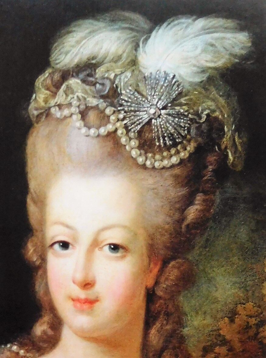 白いドレスの肖像画 上半身像 3枚 : サロン・マリー・アントワネット