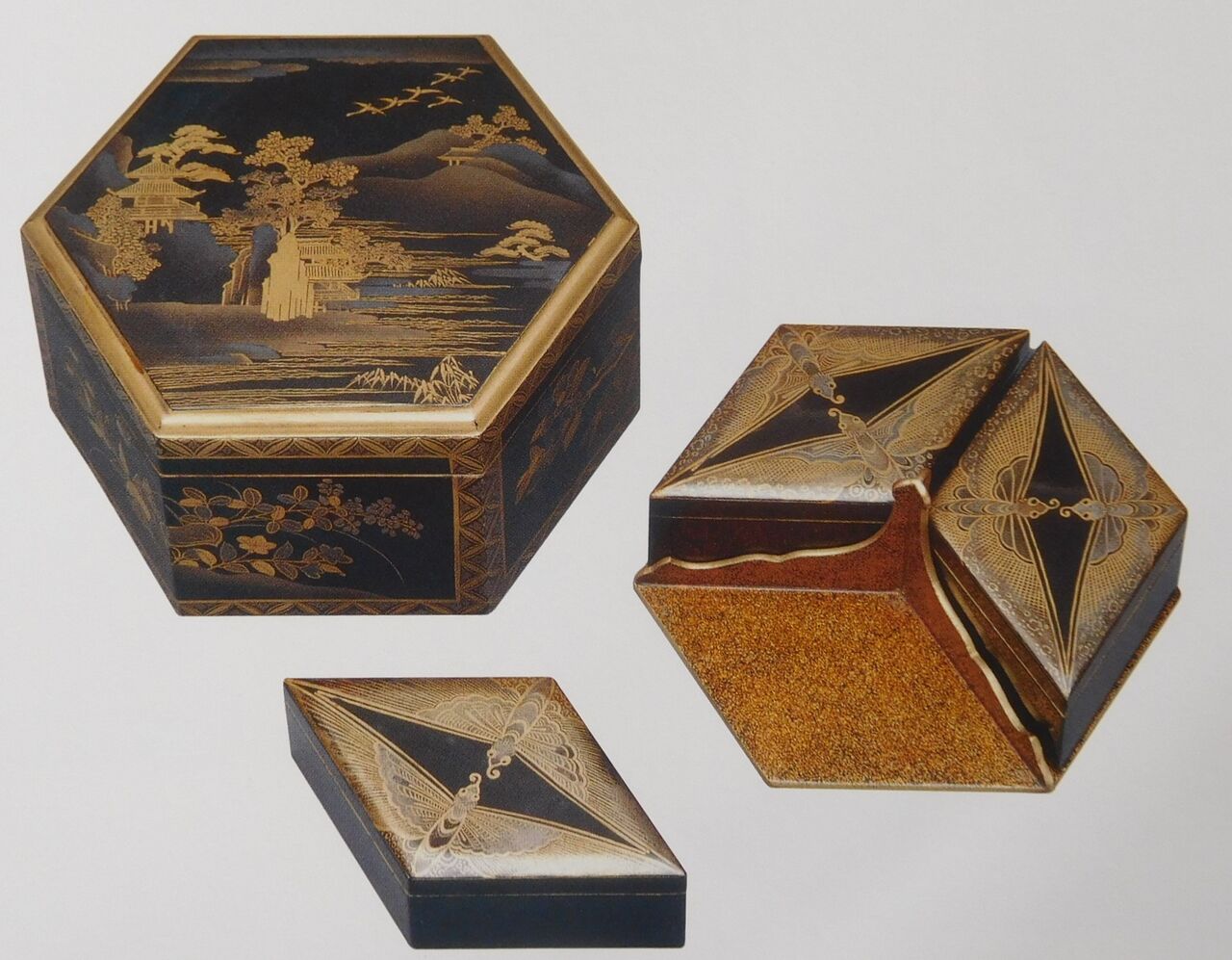 楼閣山水蒔絵六角箱 通番18 MR380．42 ギメ美術館