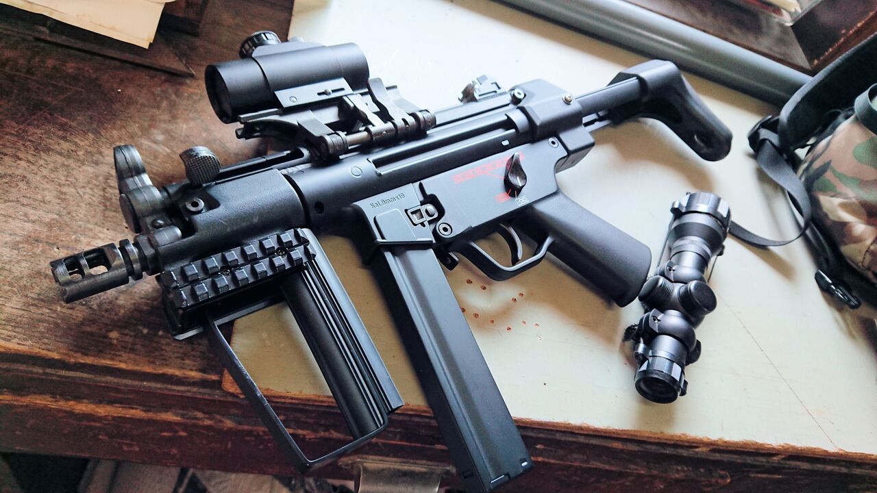 東京マルイ　MP5K M4ストックカスタム