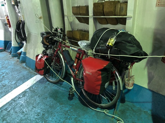 自転車で行って 火さで帰る