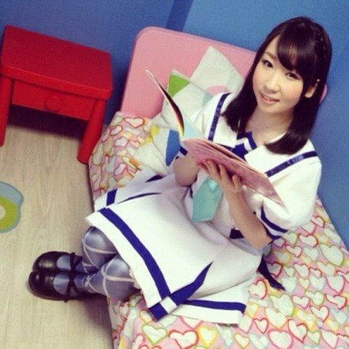 声優 佐々木未来 可愛い 大人の色気増量 深紅の口紅 のみころん 飲み物飲んでるハニカミみころんも アニメ