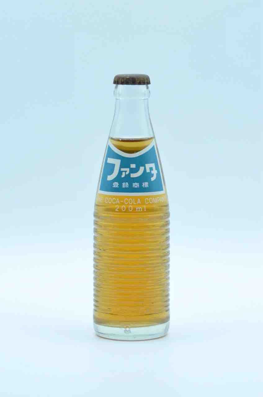 ファンタ ゴールデングレープ 中京コカ・コーラボトリング : レトロ瓶