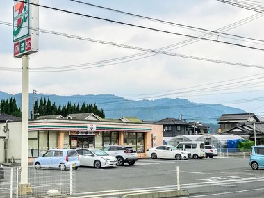 セブンイレブン上島田店