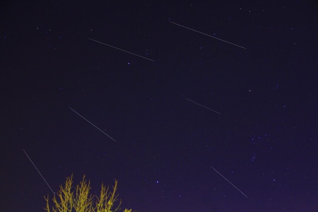 今夜22:00ぐらいの夜空を眺めてみよう。ペルセイウス座流星群 : Hikari.Fun