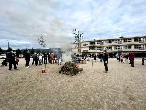 どんど焼き2023上島田 (3)