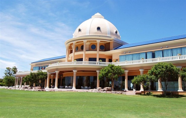 Royal%20Lakeside%20Golf%20Club%2001