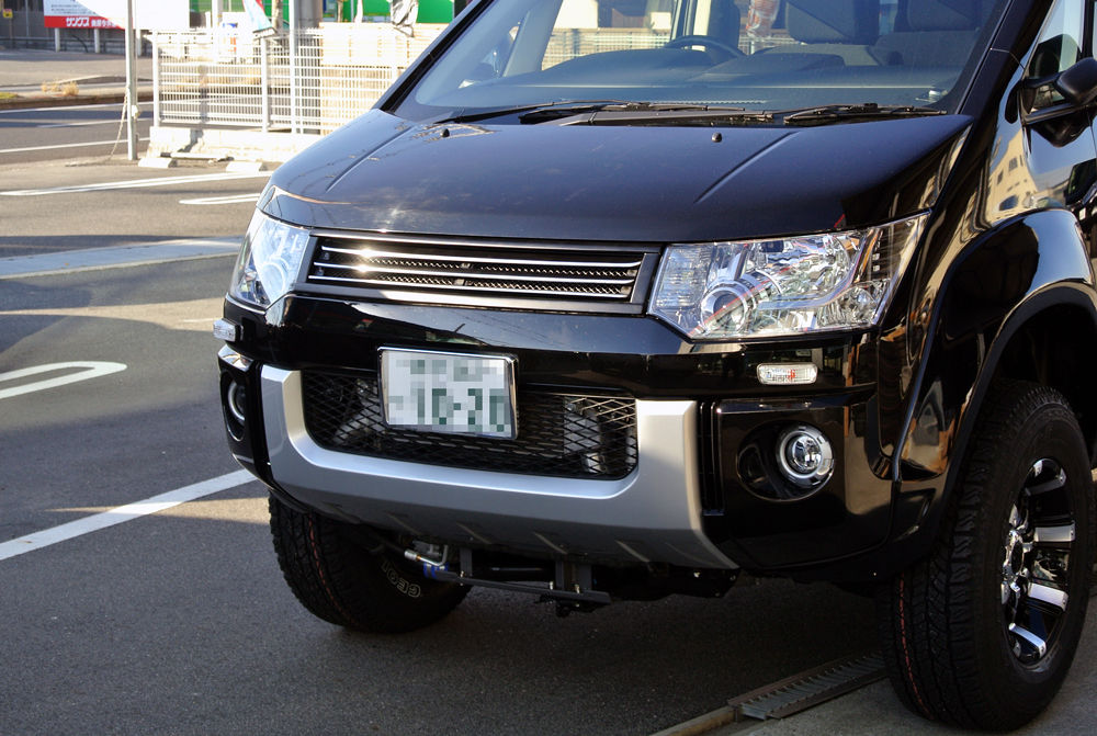 三菱 フロントグリル デリカD5 ブラックアウトグリル 国内純正OP 純正定価5%OFF MITSUBISHI