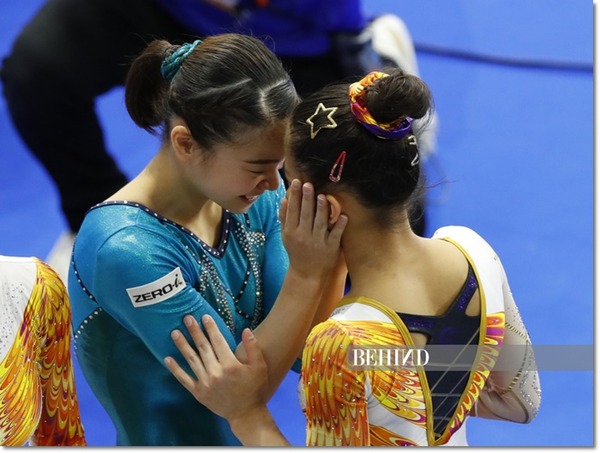 behind1 (26)