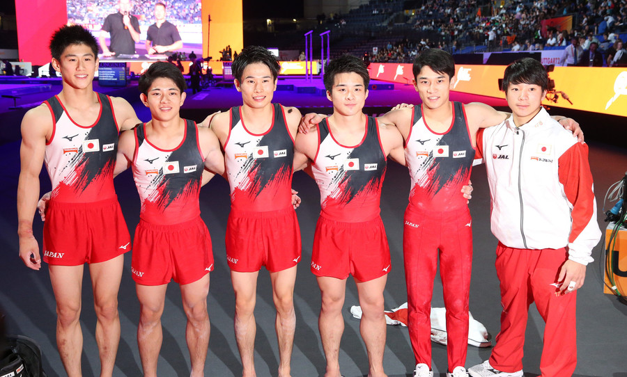 2104 世界体操19 10 7 男子予選 日本３位で決勝進出 個人総合 萱和磨選手が４位で決勝進出 ヒカル こころのブログ 内村航平history
