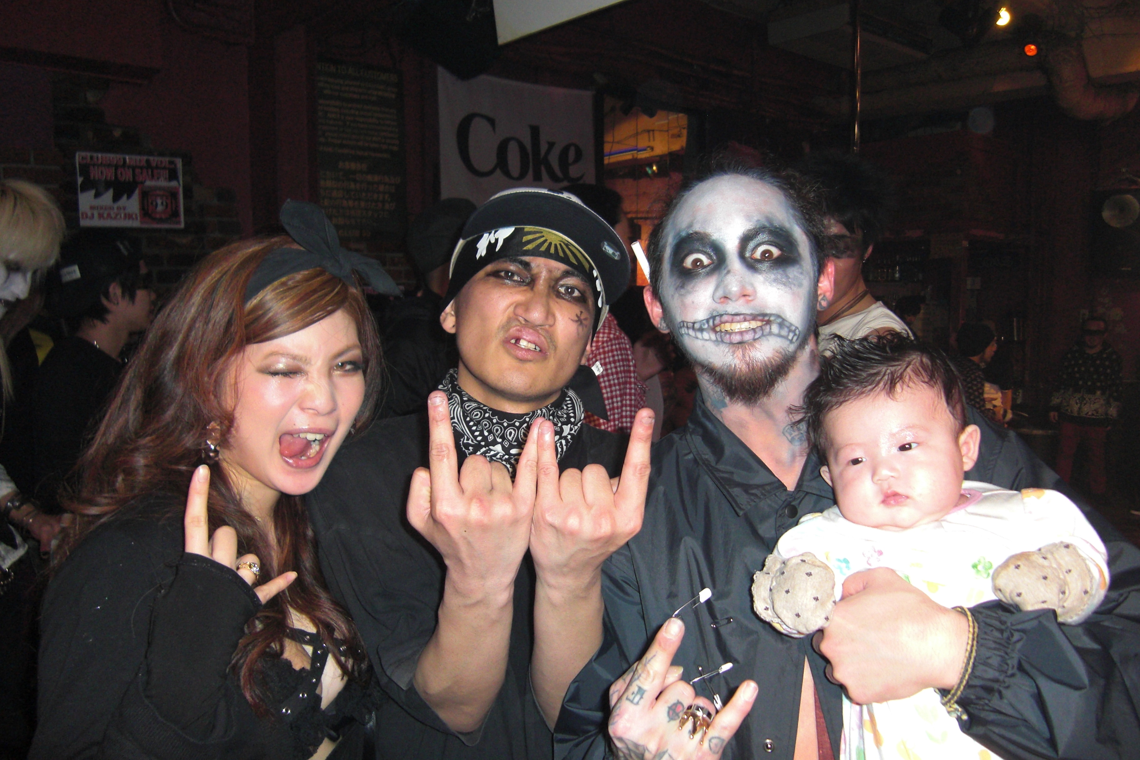 ４月５日 Zeebra ﾗｲｽﾞのｼﾞｪｼｰやﾓﾄｱｷやﾋﾛさんや超有名人達と 今日は一緒に居た 光 板橋の妖精