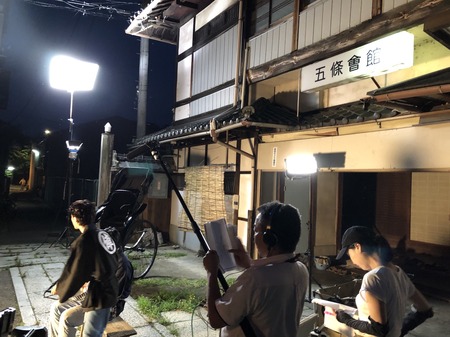 EB69C307-099B-4BDF-AC61-838B2CC6F0D4