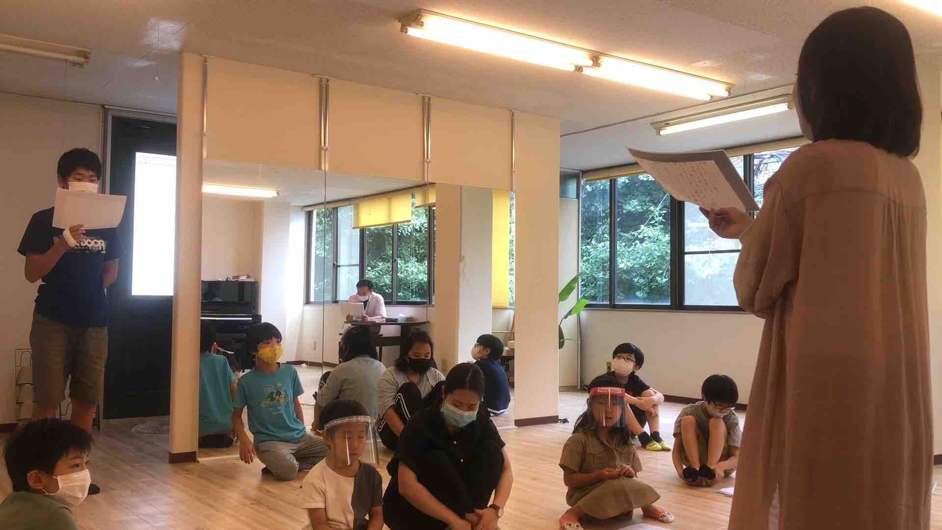 右京太秦芸能人会共同企画 この夏放送開始 キッズラジオ カウンセラー小林ひかる 風と海ぶどう ディープな格安生活