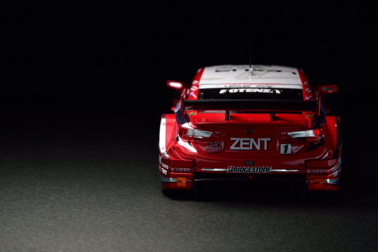 EBBRO 1/43 ZENT CERUMO RC-F 2014 : POKER FACE 4 ReLoad EBBRO 1/43 ZENT CERUMO RC-F 2014 : POKER FACE 4 ReLoad