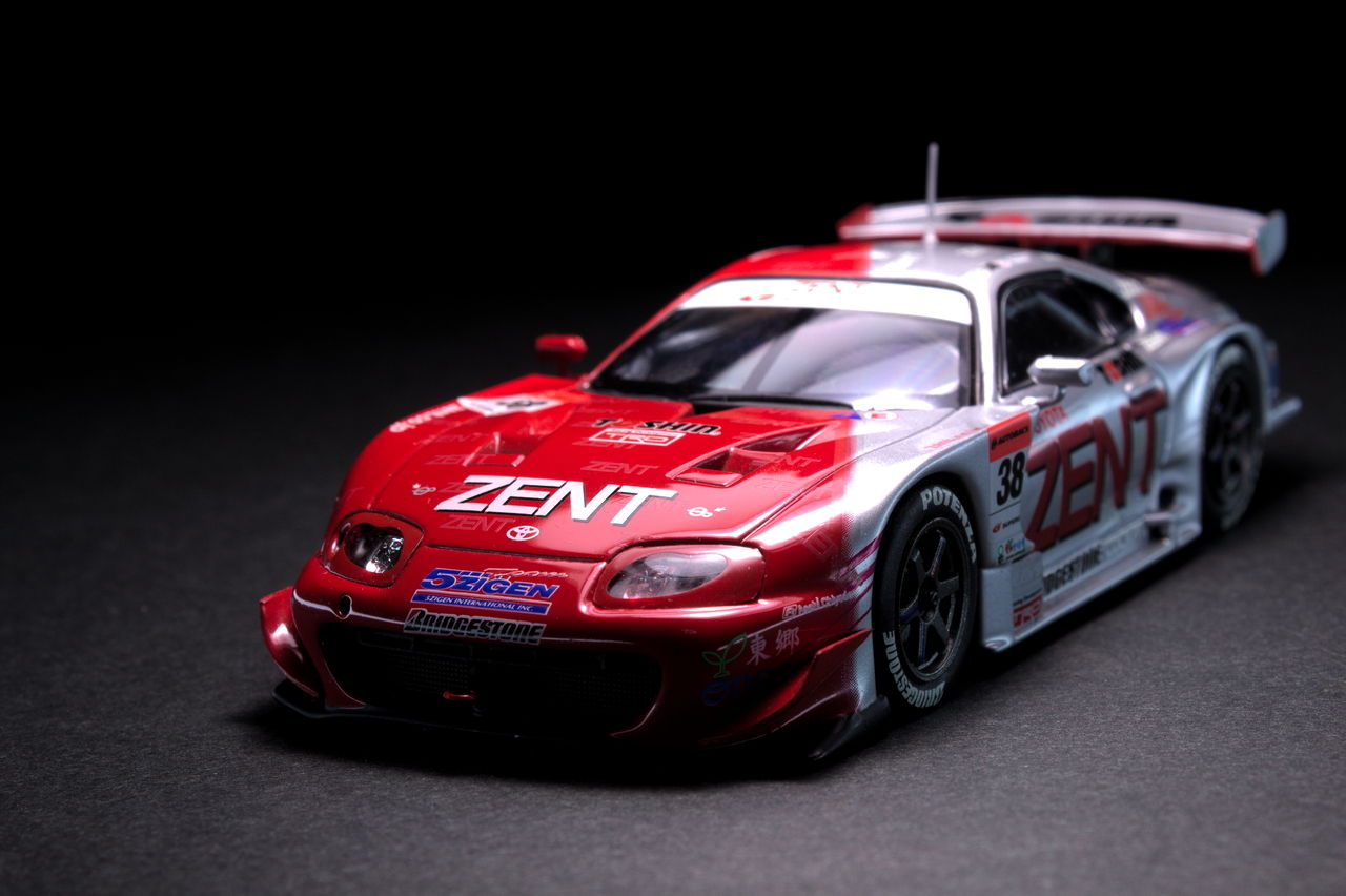 EBBRO 1/43 au CERUMO Supra 2003 JGTC ② : POKER FACE 4 ReLoad EBBRO 1/43 au CERUMO Supra 2003 JGTC ② : POKER FACE 4 ReLoad