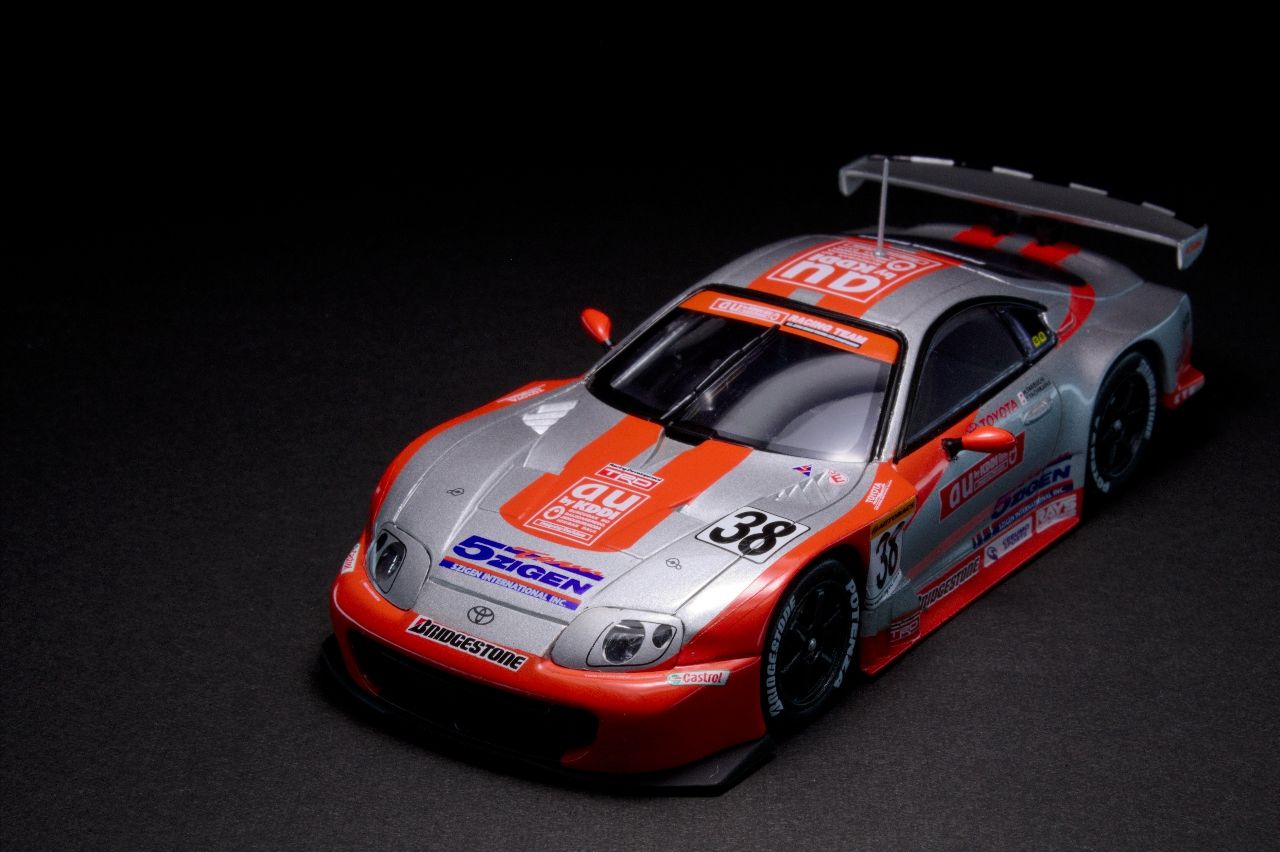 EBBRO 1/43 au CERUMO Supra 2003 JGTC ② : POKER FACE 4 ReLoad EBBRO 1/43 au CERUMO Supra 2003 JGTC ② : POKER FACE 4 ReLoad
