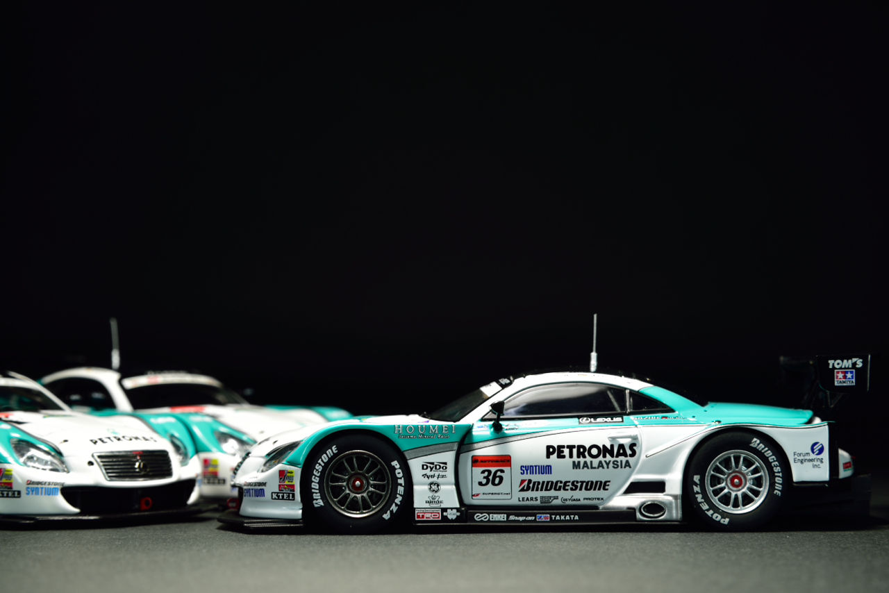 EBBRO 1/43 PETRONAS TOM'S SC430 2009 ② : POKER FACE 4 ReLoad