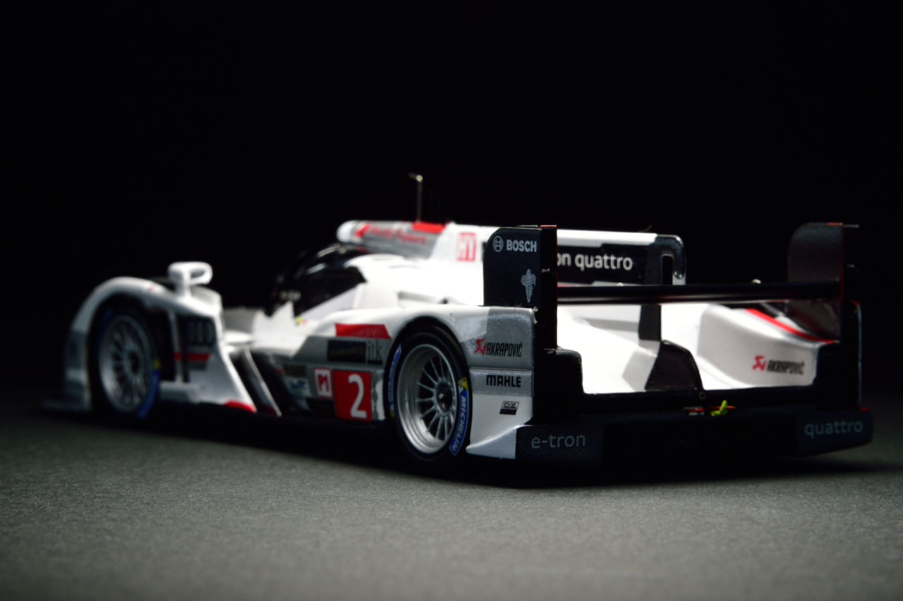 SPARK 1/43 Audi R18 e-tron quattro Winner LM 2013 : POKER SPARK 1/43 Audi R18 e-tron quattro Winner LM 2013 : POKER