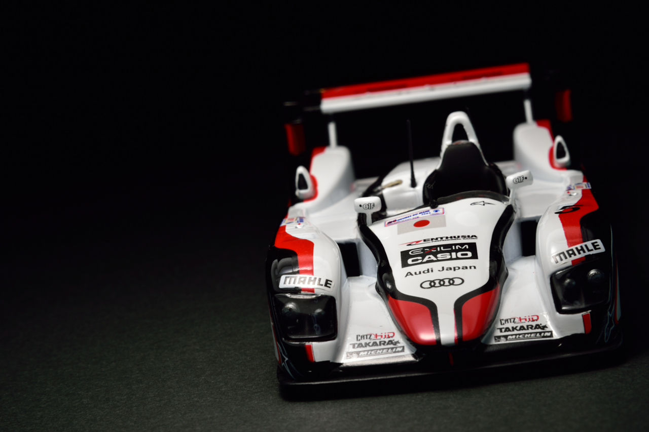 ミニカー 1/18 Audi R8 Team GOH Winner LM 2004 1/18 Audi R8 Team GOH Winner LM 2004 - メルカリ