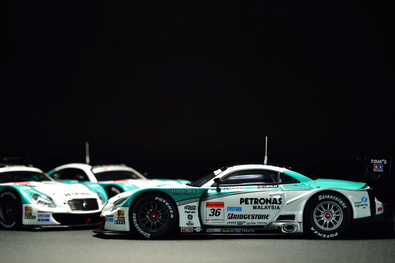 EBBRO 1/43 PETRONAS TOM'S SC430 2009 ② : POKER FACE 4 ReLoad