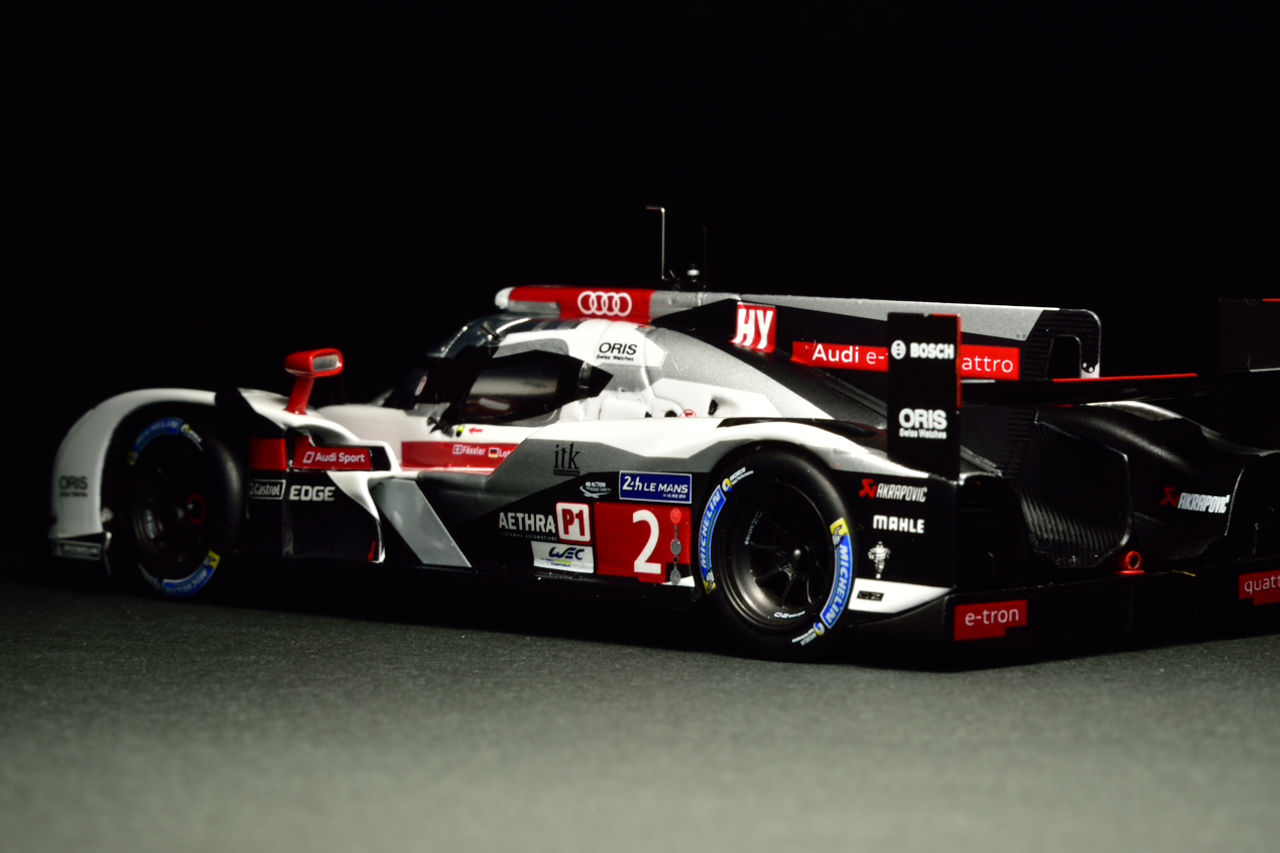 Spark 1/43 Audi R18 e-tron quattro LM 2014 : POKER FACE 4 ReLoad