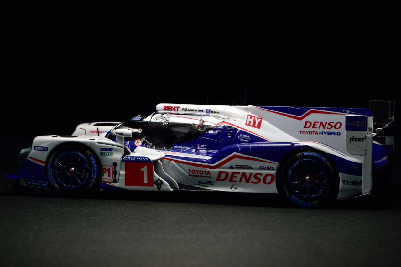 SPARK 1/43 TOYOTA TS040 Hybrid #1 LM 2015 : POKER FACE 4 ReLoad