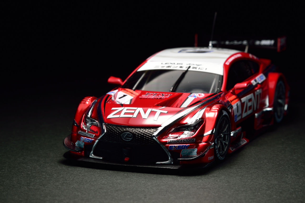 EBBRO 1/43 ZENT CERUMO RC-F 2014 : POKER FACE 4 ReLoad EBBRO 1/43 ZENT CERUMO RC-F 2014 : POKER FACE 4 ReLoad