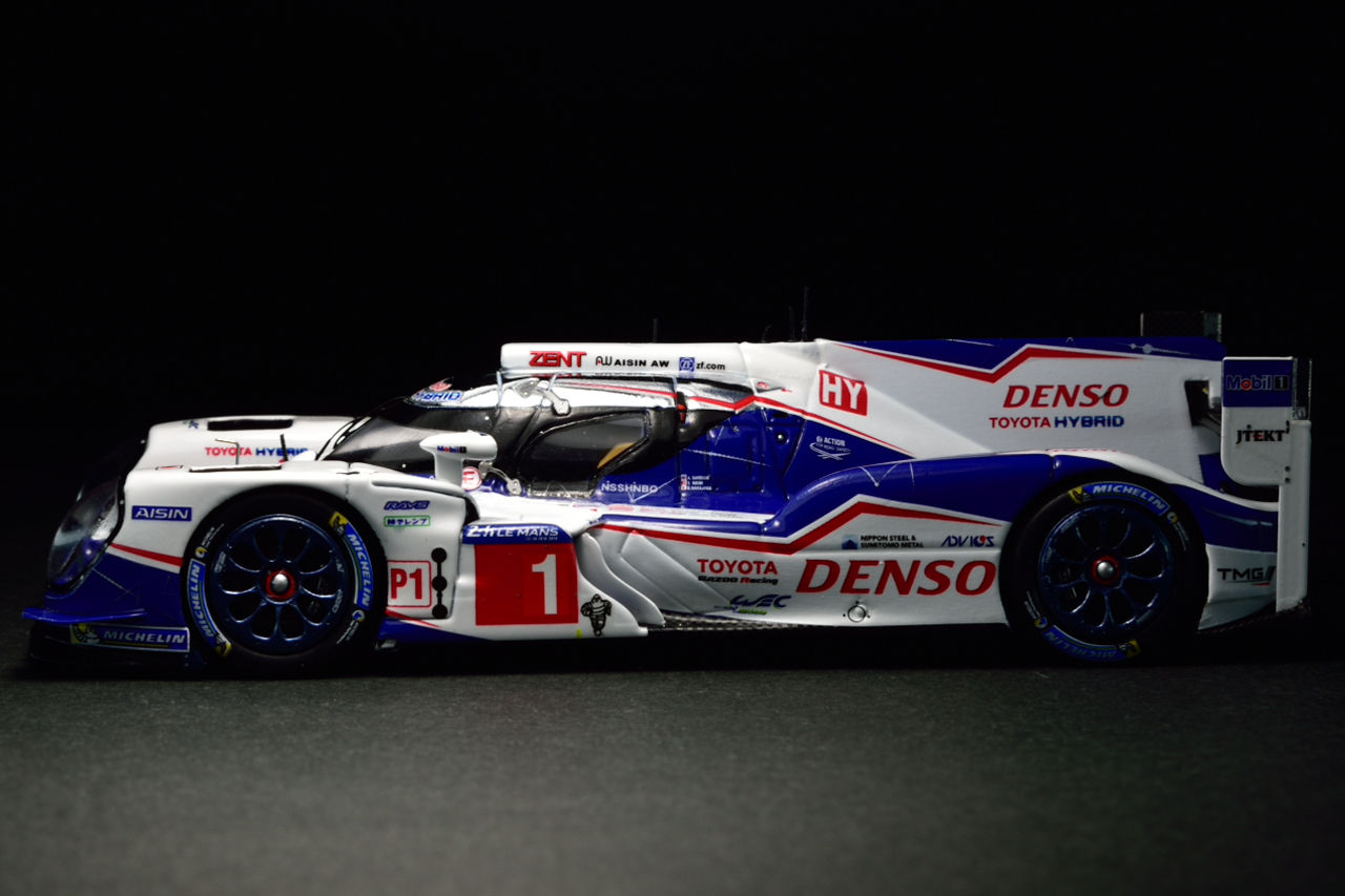 SPARK 1/43 TOYOTA TS040 Hybrid #1 LM 2015 : POKER FACE 4 ReLoad