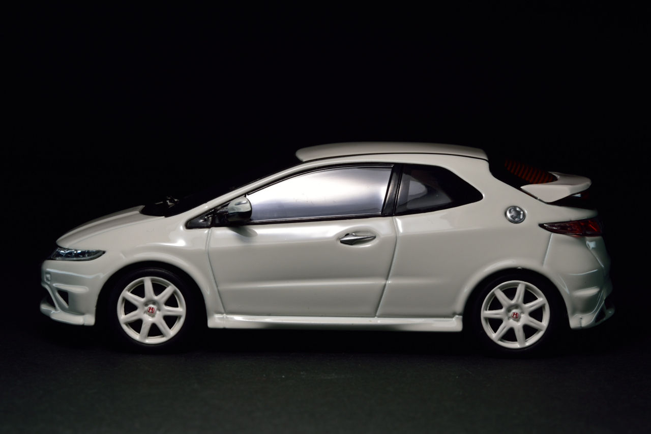 EBBRO 1/43 HONDA CIVIC Type R EURO : POKER FACE 4 ReLoad