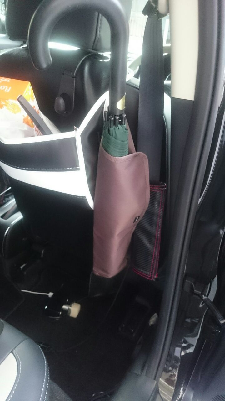 カー用品 車内の傘入れを買ってみたら便利だった ひかるさんのところ カー用品 車内の傘入れを買ってみたら便利だった ひかるさんのところ